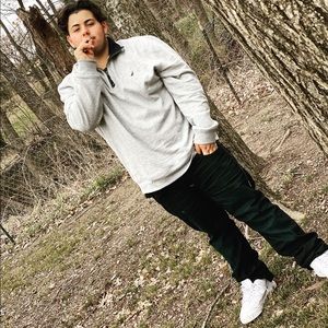 Meet your Posher, Emilio